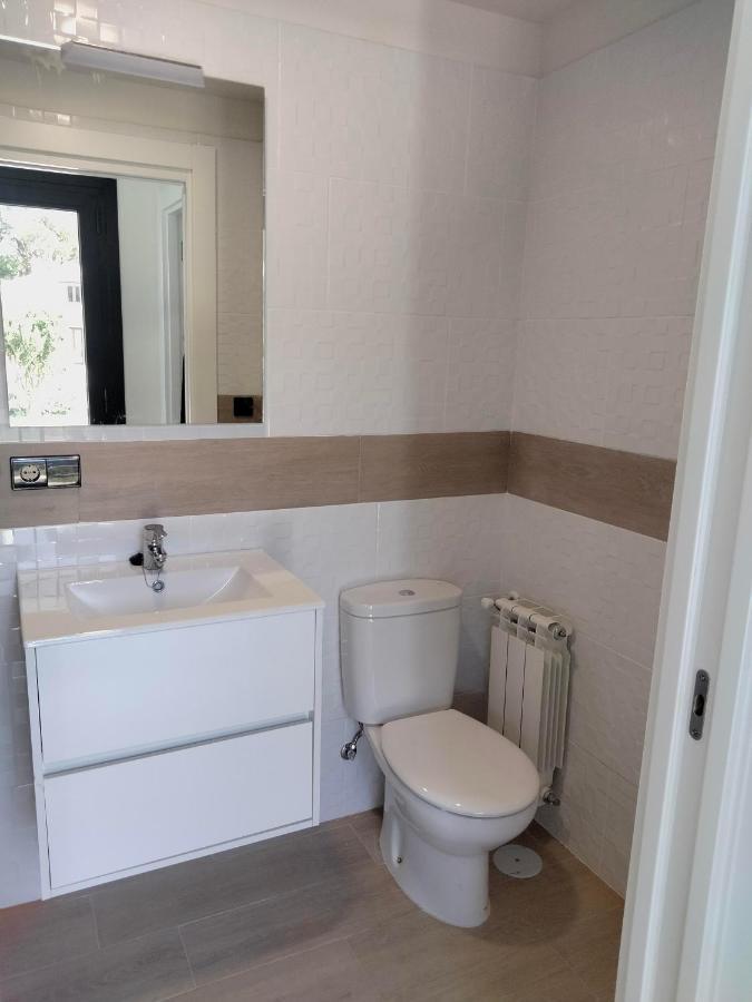 Anam Cara House Vandrarhem Serantes  Exteriör bild